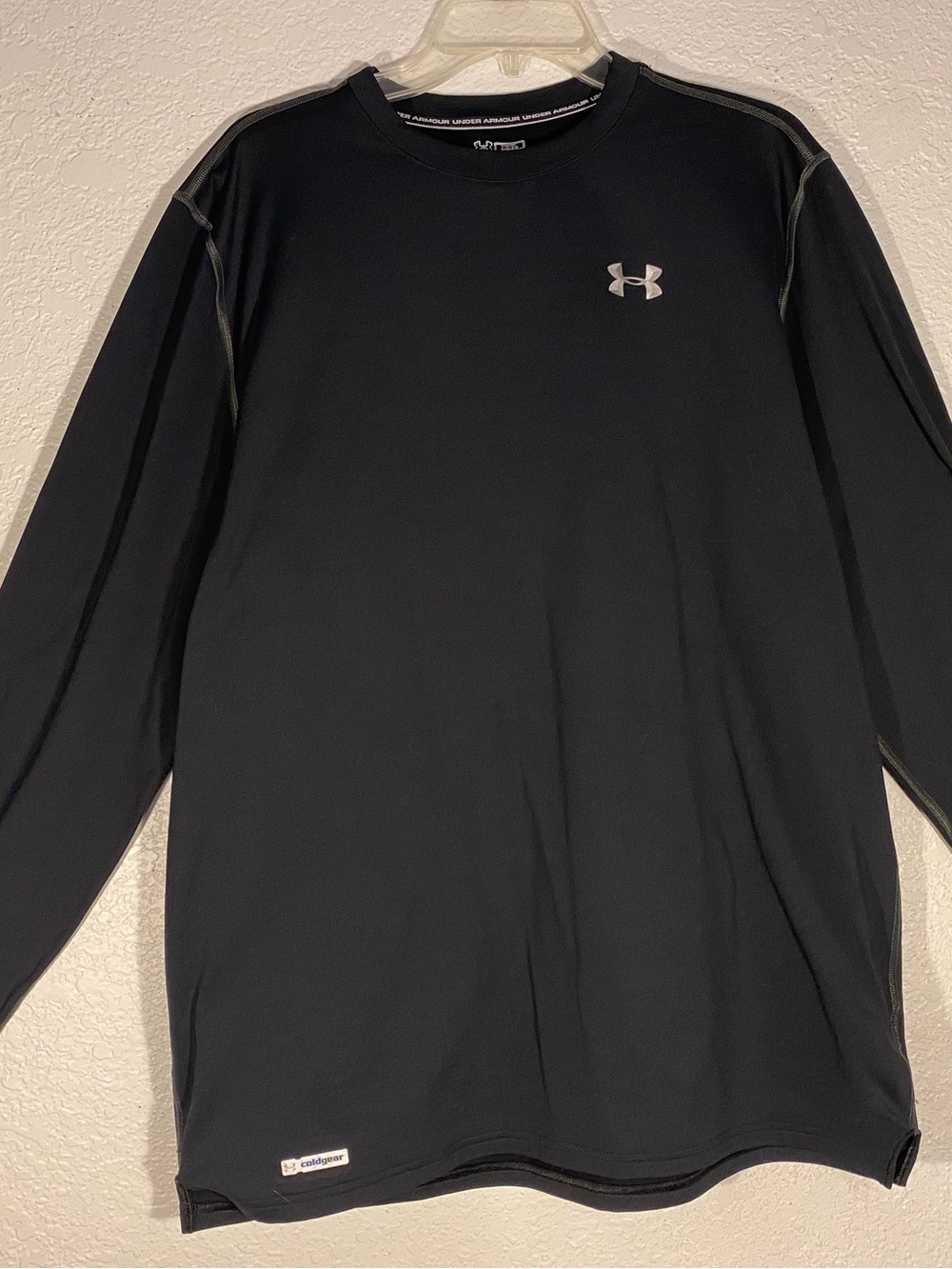 Under Armour Cold Gear Long-Sleeve Fitted Athletic Crew Shirt